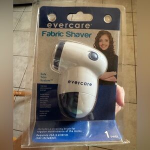 Fabric Shaver - White and Blue